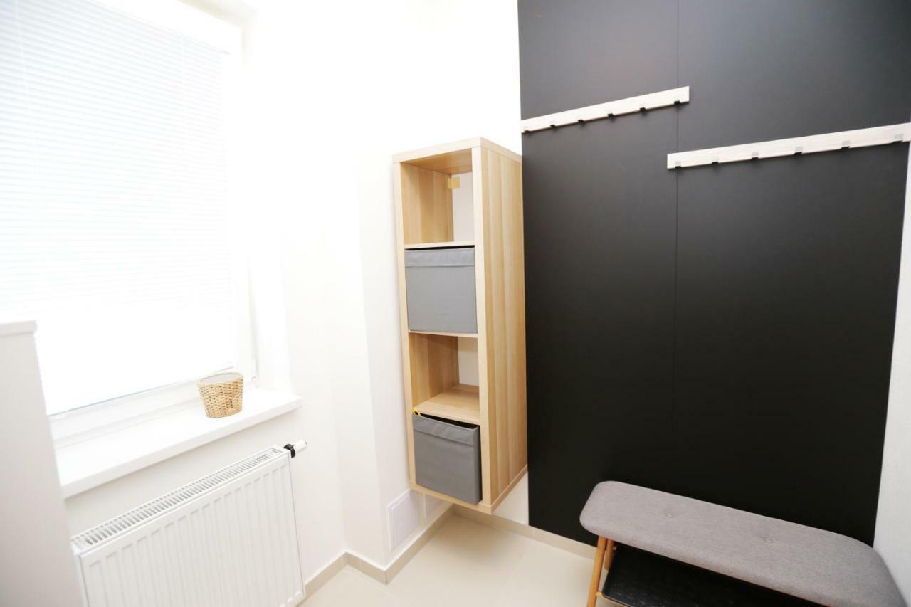 Samorin - Apartment In The Center - Private Parking - Klimatizacia Luaran gambar
